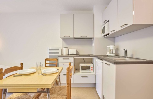 Barbotan-les-Thermes Apartamento | Bright and quiet studio with Wifi, pets allowed