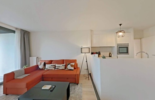 Schaerbeek Apartamento | Bright and modern 2BR apartment with a Balcony