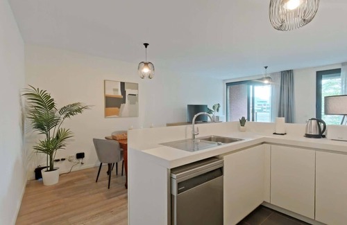Schaerbeek Apartamento | Bright and modern 2BR apartment with a Balcony