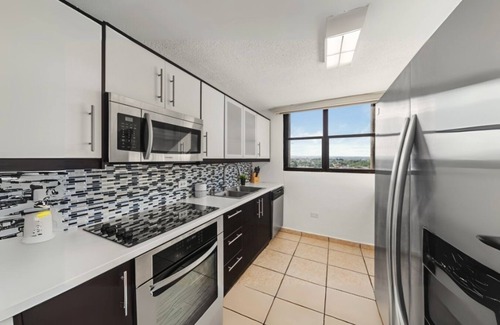 Punta Las Marias Apartamento | Bright and Modern Apartment with City & Beach Views, and Free Parking