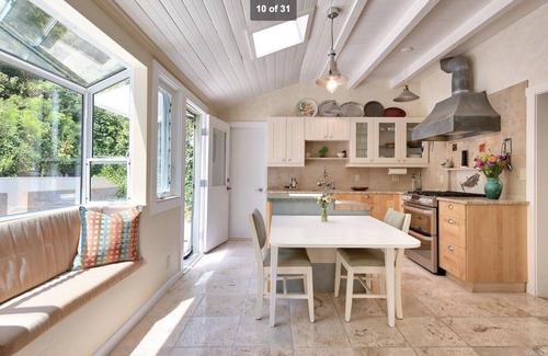Point Reyes Station Casa | Bright and quiet 2-bed home next to the Point Reyes National Seashore.