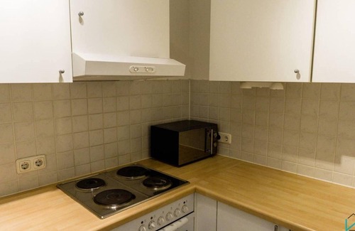 Bogenhausen Apartamento | Bright and Quiet Flat with a Balcony