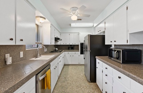 Bay Area Casa | Bright and spacious retreat just minutes from all Corpus Christi has to offer