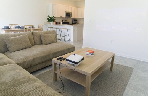 Poinciana Casa | Bright and spacious 3-bedroom townhouse in Kissimmee - Pool, Nature, Disney