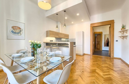 Josefov Apartamento | Luminoso y espacioso apartamento histórico de dos dormitorios | Dusni