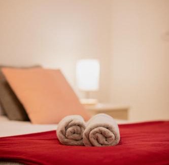 St. Mary's Park Apartamento | Bright and Spacious One Bedroom Apartment, Free Parking