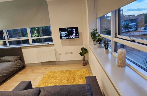Bruce Grove Apartamento | Bright and spacious studio in the Heart of Tottenham.