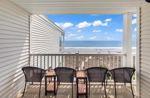 Windy Hill Apartamento | Bright and Sunny Condo with Stunning Oceanfront