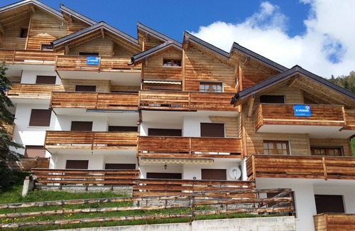 Chandolin Apartamento | Luminoso y cálido ático de 3,5 habitaciones en el corazón de los Alpes del Valais