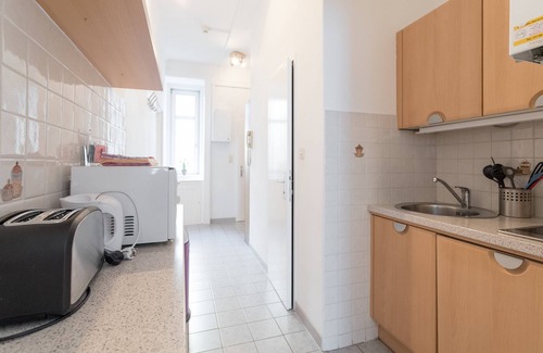 Leopoldstadt Apartamento | Bright apartment for 4 people with subway station on the doorstep