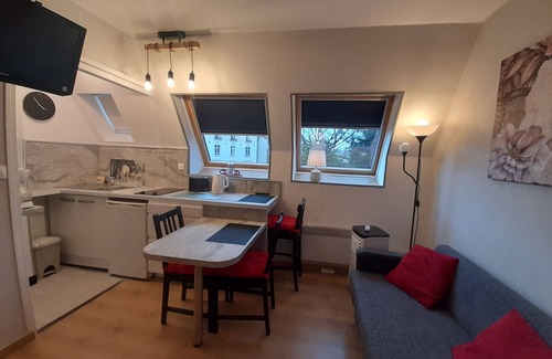 La Roche-Posay Apartamento | Apartamento luminoso con aire acondicionado y WIFI, cerca de los Thermes St Roch