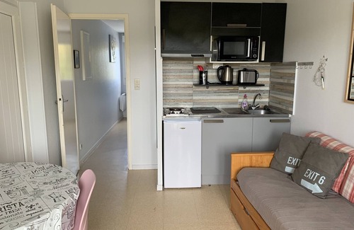 La Roche-Posay Apartamento | Apartamento luminoso a 100m de los baños con balcón y Wi-Fi