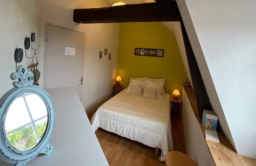 Honfleur Apartamento | Bright apartment in a historic building classified 3 stars