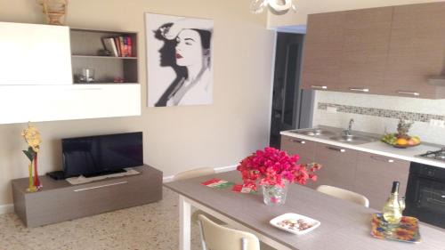 Alcamo Marina Apartamento | Bright Apartment in Alcamo: 100 m² with Sea View