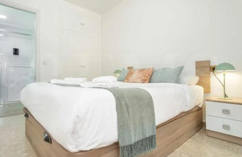 El Molinillo Apartamento | Bright Apartment in Central Málaga, 100 m²