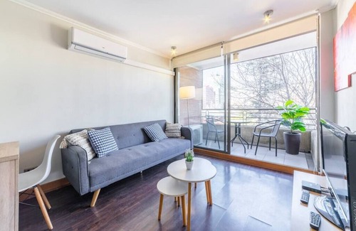El Golf Apartamento | Bright apartment in excellent location.
