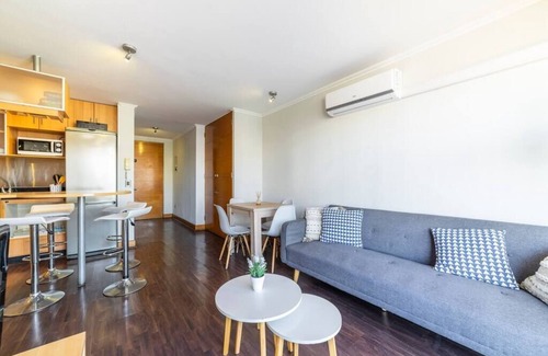 El Golf Apartamento | Bright apartment in excellent location.