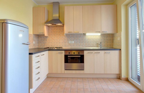 Truske Apartamento | Luminoso apartamento en Truske, Eslovenia con Piscina compartida