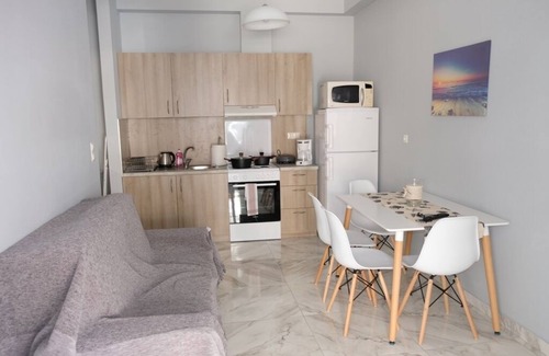 Kos Casa | Luminoso apartamento a un minuto de la playa.