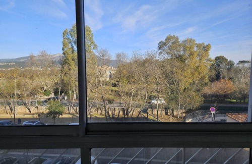 Le Pradet Apartamento | Bright apartment - near the beach