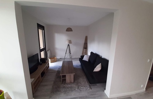 Figeac Apartamento | Bright apartment near the center