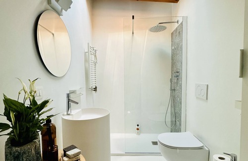 Affori Apartamento | Bright apartment nestled in a green setting