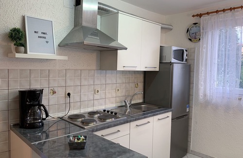 Crikvenica Apartamento | Apartamento luminoso con vista al mar balcón 4 + 1 personas.