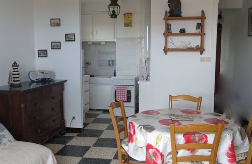 Le Grau-dʼAgde Apartamento | Luminoso apartamento con balcón, cerca de las playas y tiendas