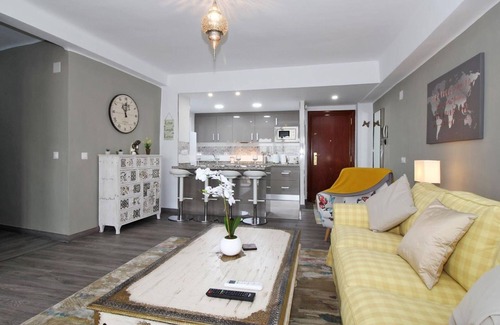 El Ejido Apartamento | Apartamento luminoso con terraza en el centro de Málaga