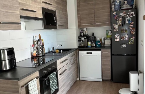 Quartier Grammont Apartamento | Bright apartment with terrace Private parking