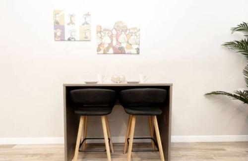 Old Town Casa | Bright Apt Near All w/Bikes, Parking, WiFi, HBO