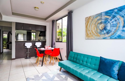Heredia Apartamento | Bright Apt w Pool Near the Airport - Self Check In