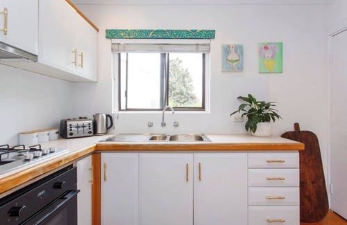 Scarborough Casa | Bright & Breezy Beachside Unit