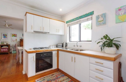 Scarborough Casa | Bright & Breezy Beachside Unit