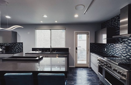 Burbank Casa | Bright Burbank 3 Bedroom Home with Pool