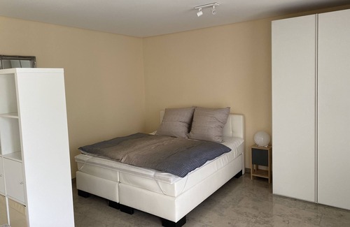 Wetzendorf Apartamento | Bright business apartment with terrace and garden area