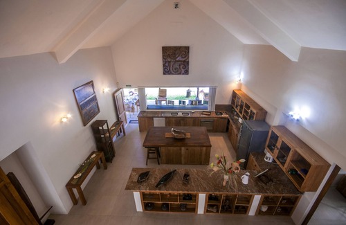 Wolmar Villa | Villa encantadora y luminosa con piscina, jardín totalmente vallado, a 150 metros de la playa.