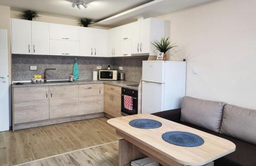 Varna Apartamento | Bright City Apartment Varna