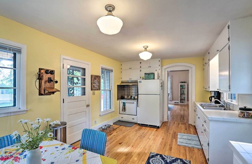 Clear Lake Casa | Bright Clear Lake Getaway, 4 Blocks to Downtown!