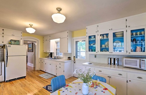 Clear Lake Casa | Bright Clear Lake Getaway, 4 Blocks to Downtown!