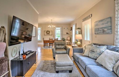 Clear Lake Casa | Bright Clear Lake Getaway, 4 Blocks to Downtown!