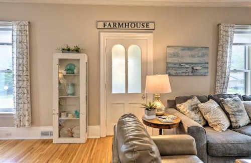Clear Lake Casa | Bright Clear Lake Getaway, 4 Blocks to Downtown!