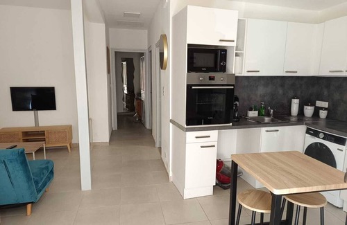 Salses-le-Chateau Apartamento | Bright cocoon with private courtyard