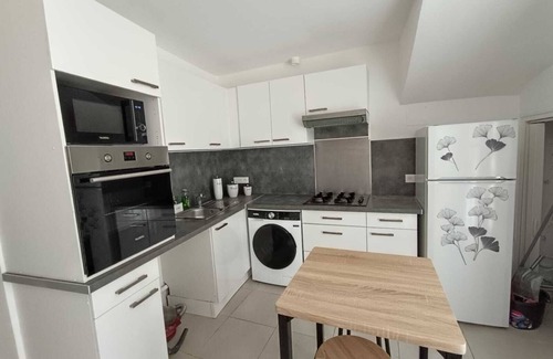 Salses-le-Chateau Apartamento | Bright cocoon with private courtyard