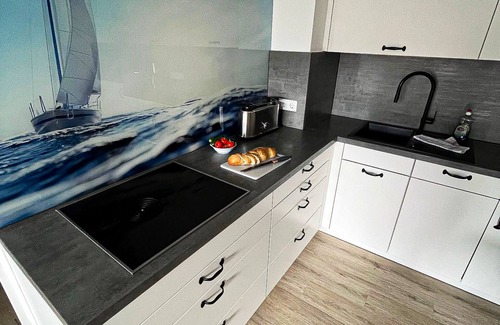 Zingst Apartamento | Bright, comfortably furnished apartment directly on the dike and beach!