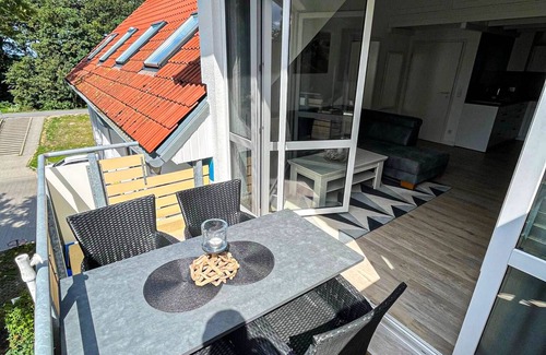 Zingst Apartamento | Bright, comfortably furnished apartment directly on the dike and beach!