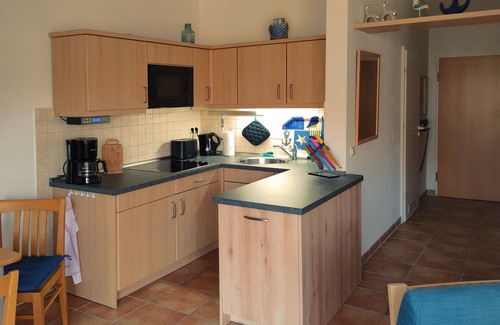 Zingst Apartamento | Bright, comfortably furnished apartment directly on the dyke and beach