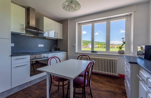 Granges-Aumontzey Apartamento | Bright, comfortable 3-bedroom apartment with terrace and garden.