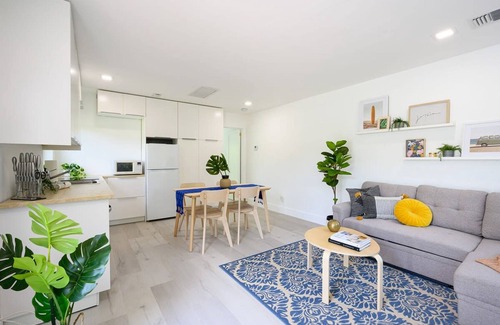 Victoria Park Casa | Bright Comfortable Apt in Victoria Park