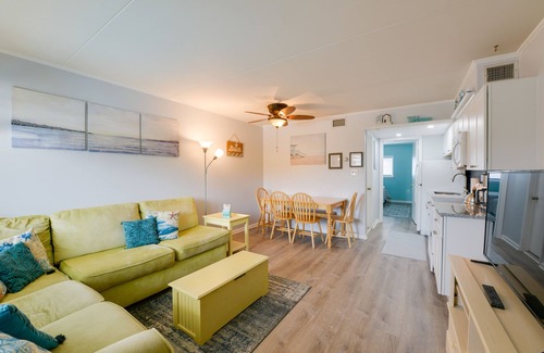 Admiral Estates Condominio | Bright Condo Half-Block to Cape May Beach!